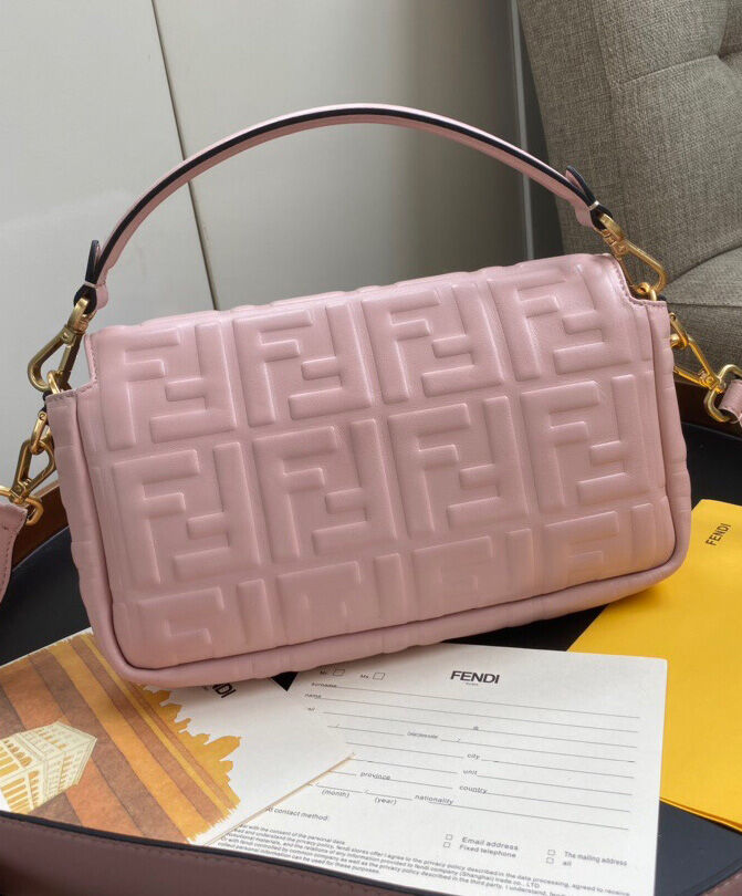 Fendi Baguette Leather Bag 8BR600 Pink